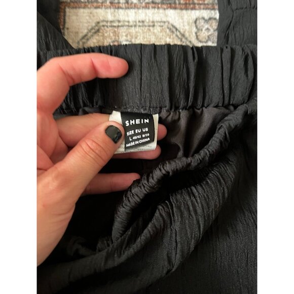 Flowy pants - Picture 2 of 3